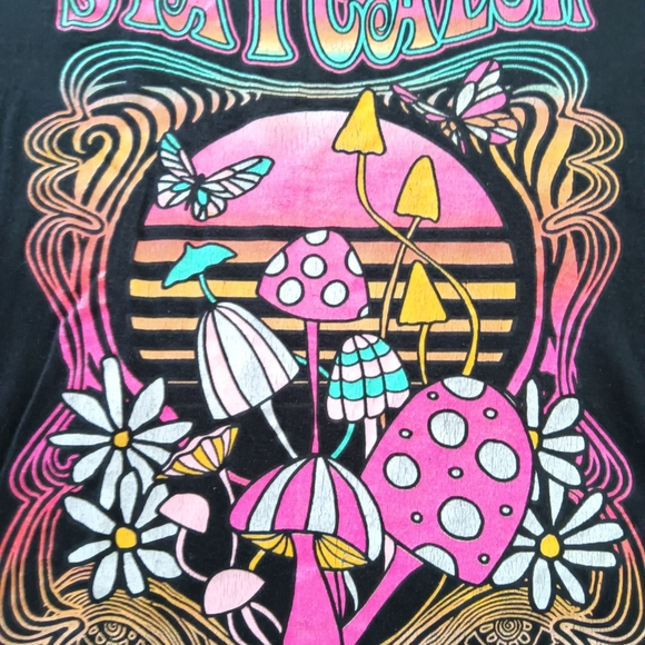 Black Graphic Tee - Picture 4 of 9